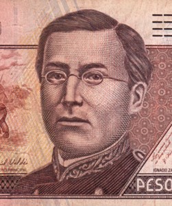 Image of Ignacio Zaragoza on 500 peso Mexico banknote - 2008 -  Photo: Joseph A. Tyson